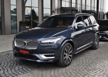 2021 VOLVO XC90