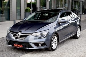 2018 RENAULT MEGANE