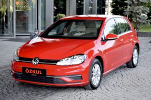 2017 VOLKSWAGEN GOLF