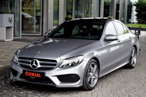 2016 MERCEDES C200d
