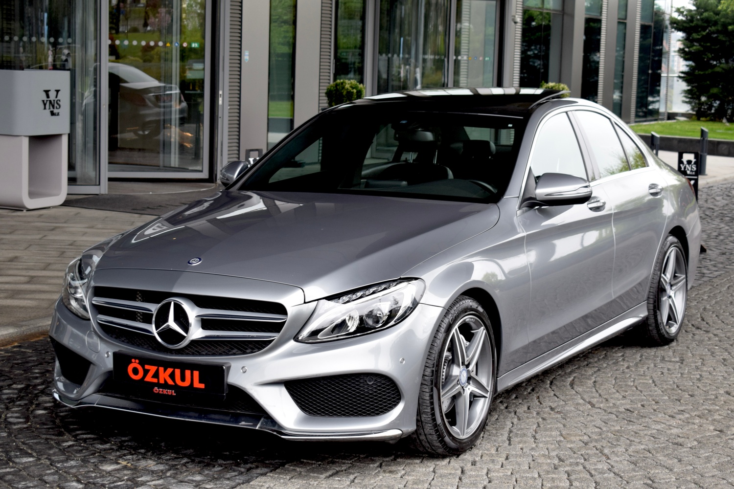 2016 MERCEDES C200d