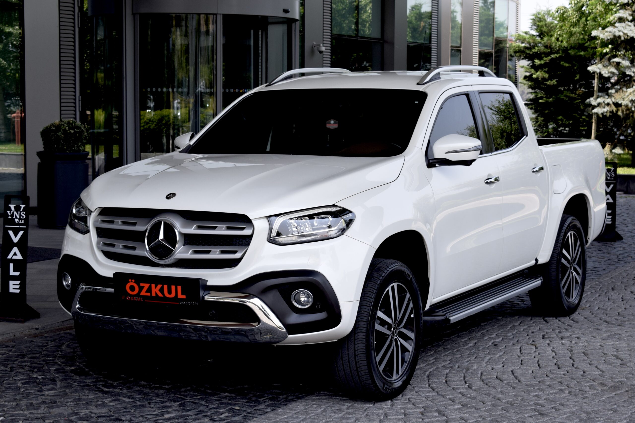 2019 MERCEDES X250d