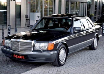 1989 MERCEDES 500 SEL