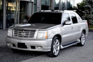 2004 CADILLAC ESCALADE EXT 6.0 V8