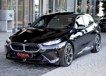 2024 BMW 1.20 M SPORT