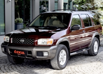2000 NISSAN PATHFINDER 3.3 V6