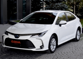 2024 TOYOTA COROLLA 1.8 HYBRID DREAM