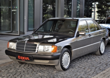 1991 MERCEDES 190E
