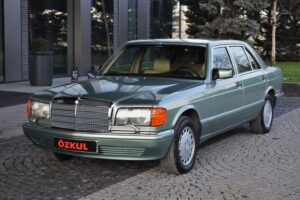 1990 MERCEDES 300 SEL