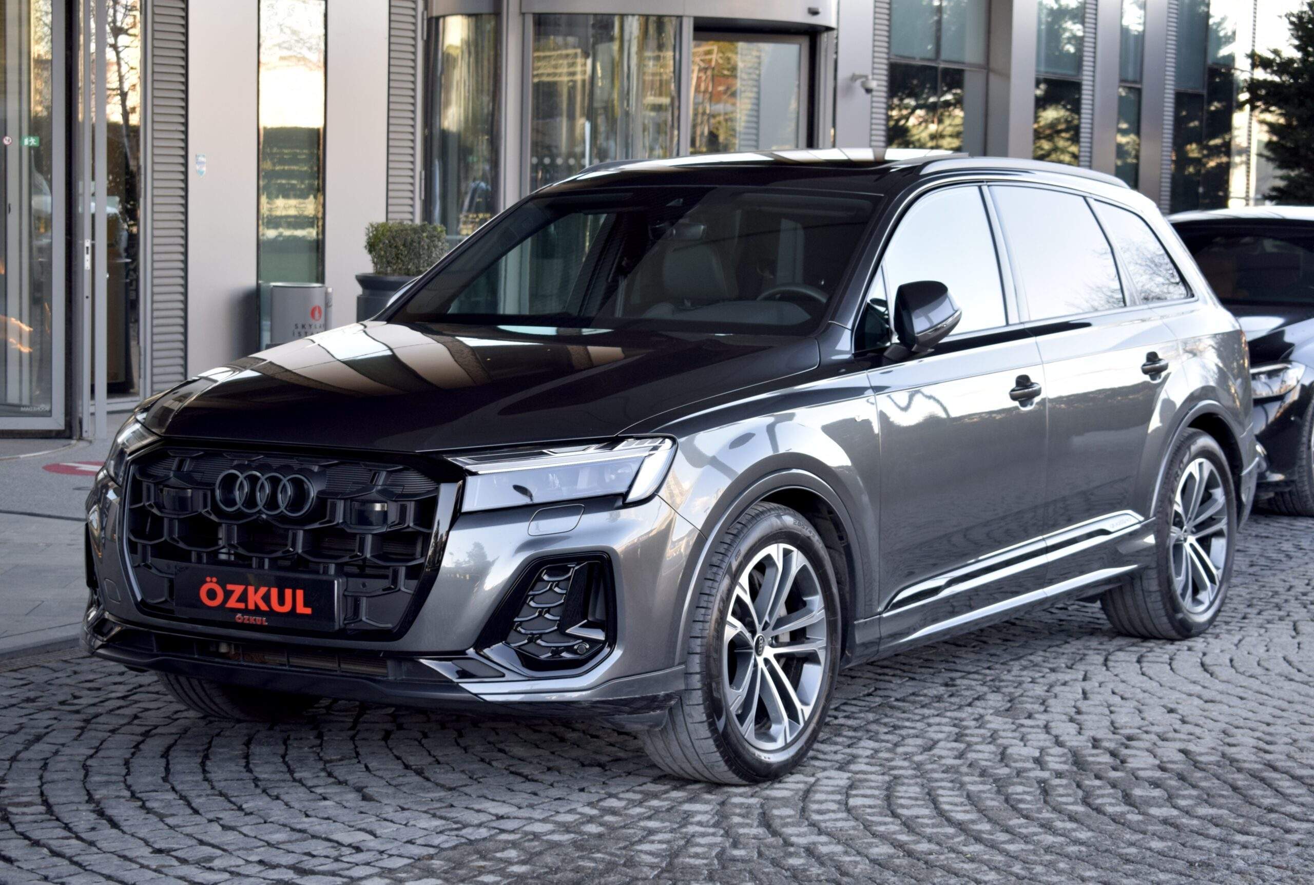 2025 AUDI Q7 45 TFSI QUATTRO S LINE