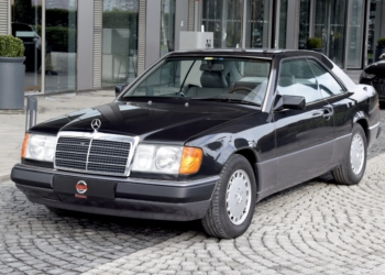 1989 MERCEDES 300 CE