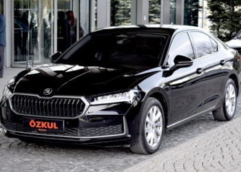 2025 SKODA SUPERB 1.5 TSI HYBRID PREMIUM