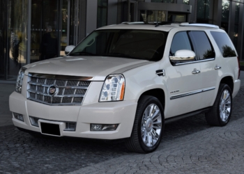 2011 CADILLAC ESCALADE 6.2 V8 PLATINUM