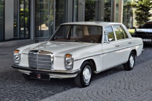 1973 MERCEDES 230.6 ORİJİNAL 105.000 KM'DE